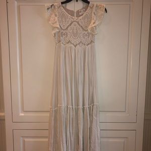 Girls long special occasion dress color off-white